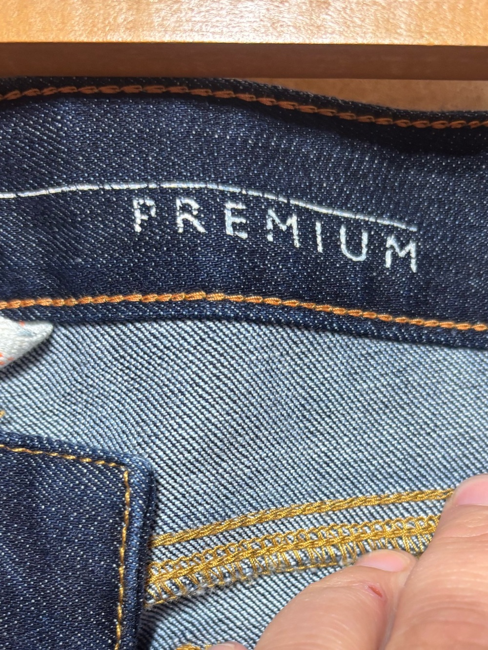 Tommy Hilfiger Premium Women’s Dark Wash Straight Leg Jeans Size 12 Stretch Deni - Picture 4 of 7